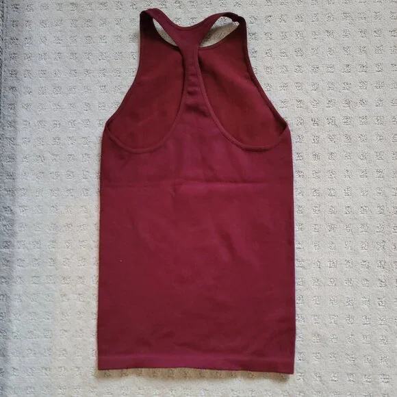 NWOT Free‎ People Movement Racerback Tank Top Snug Fit - Burgundy, Size M/L - Picture 2 of 3